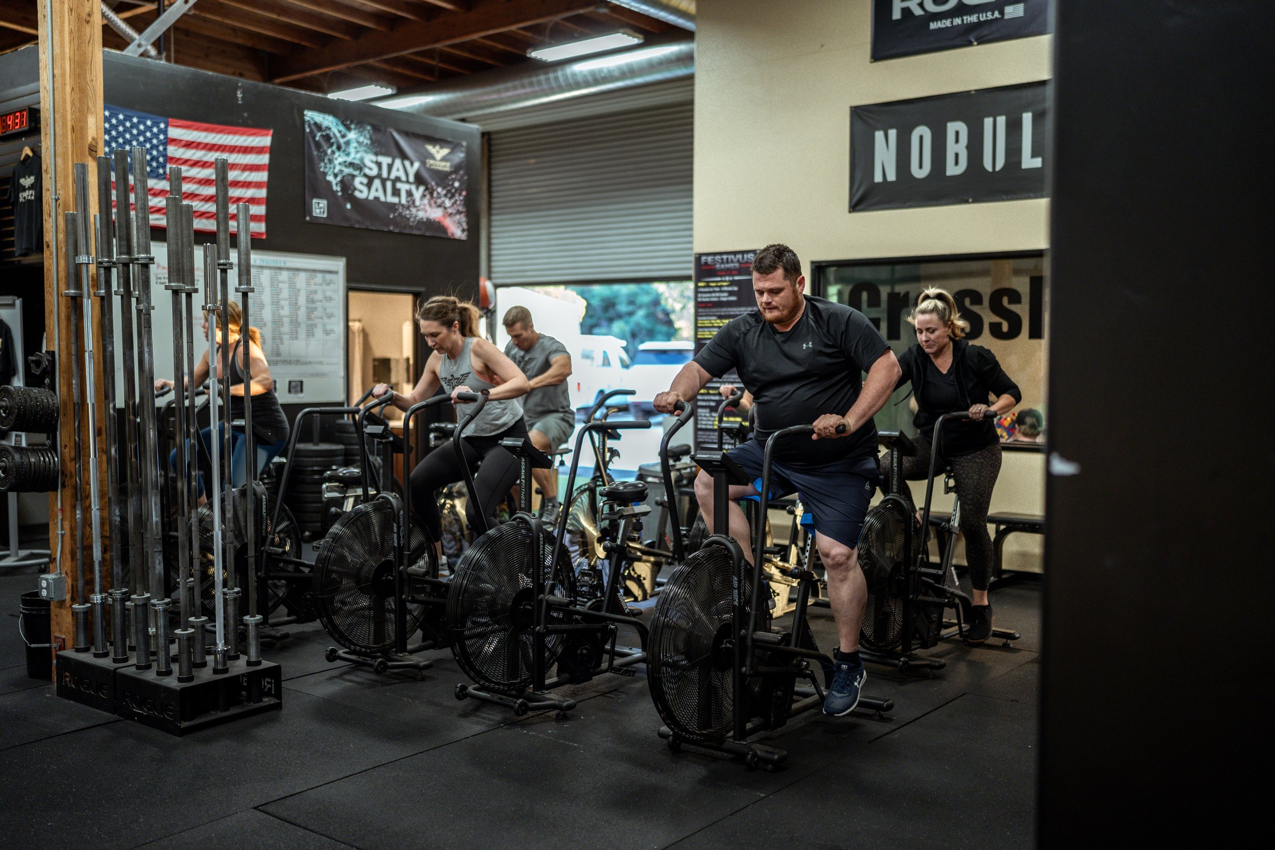 CrossFit Flashbang group class in action